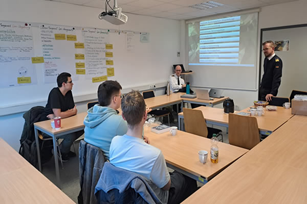 Fachseminar Politik-Wirtschaft, November 2025